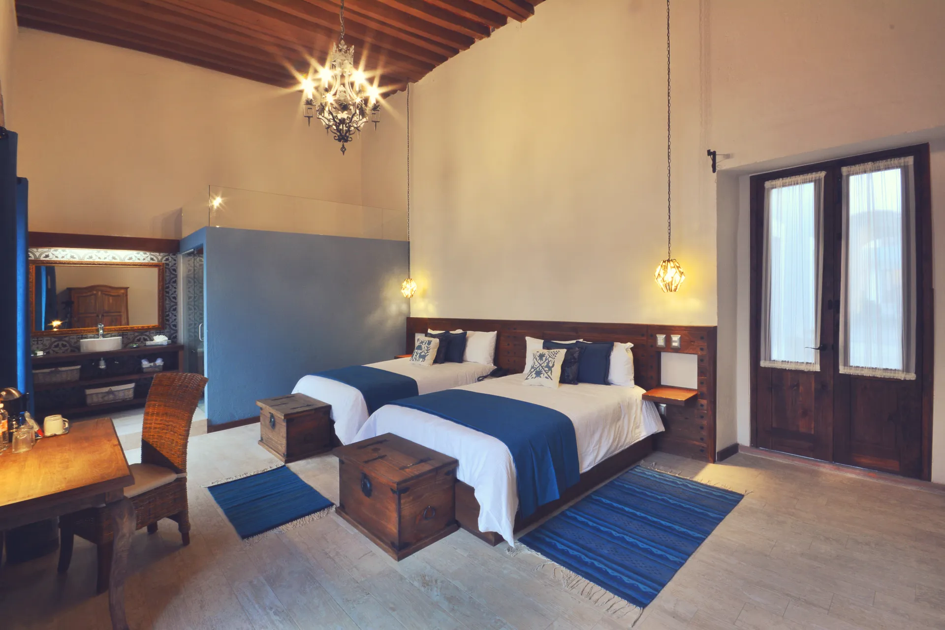 Hotel Casa Altamira por Básico Arquitectura