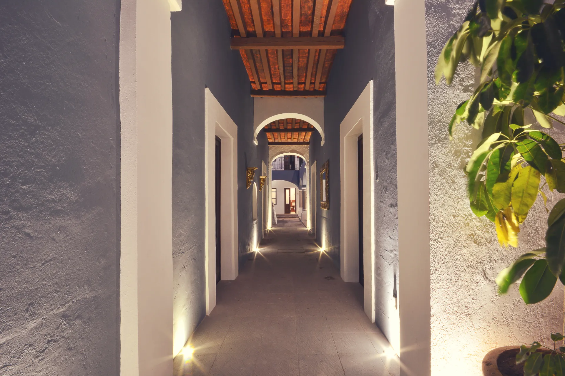 Hotel Casa Altamira por Básico Arquitectura